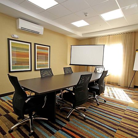Fairfield Inn & Suites By Marriott לונדון מראה חיצוני תמונה