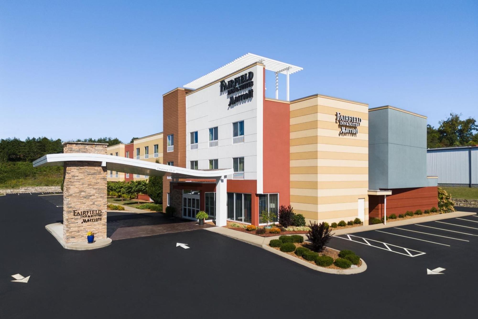 Fairfield Inn & Suites By Marriott לונדון מראה חיצוני תמונה