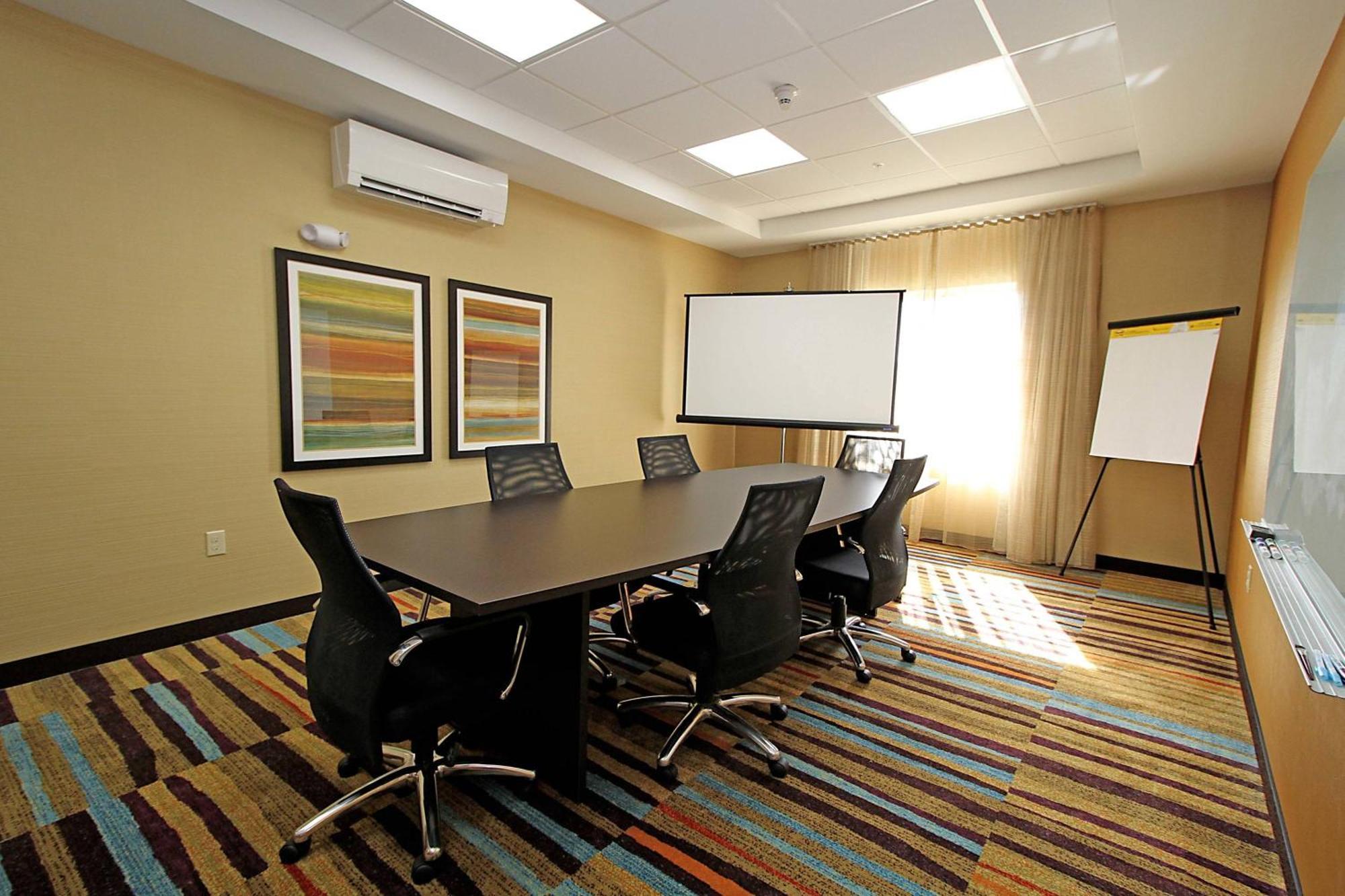 Fairfield Inn & Suites By Marriott לונדון מראה חיצוני תמונה