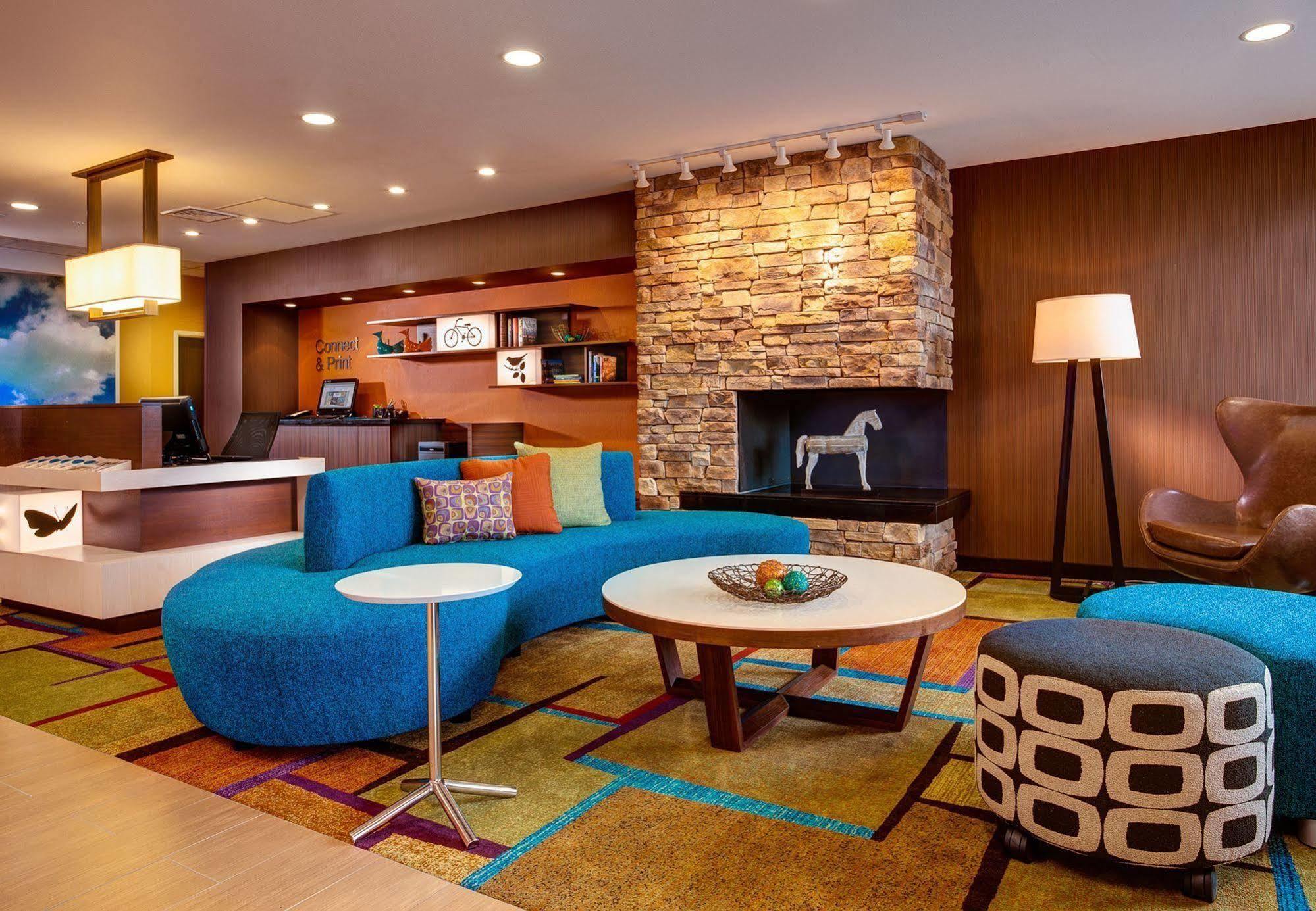 Fairfield Inn & Suites By Marriott לונדון מראה חיצוני תמונה