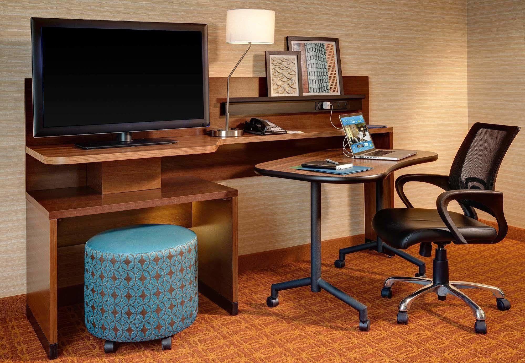 Fairfield Inn & Suites By Marriott לונדון מראה חיצוני תמונה